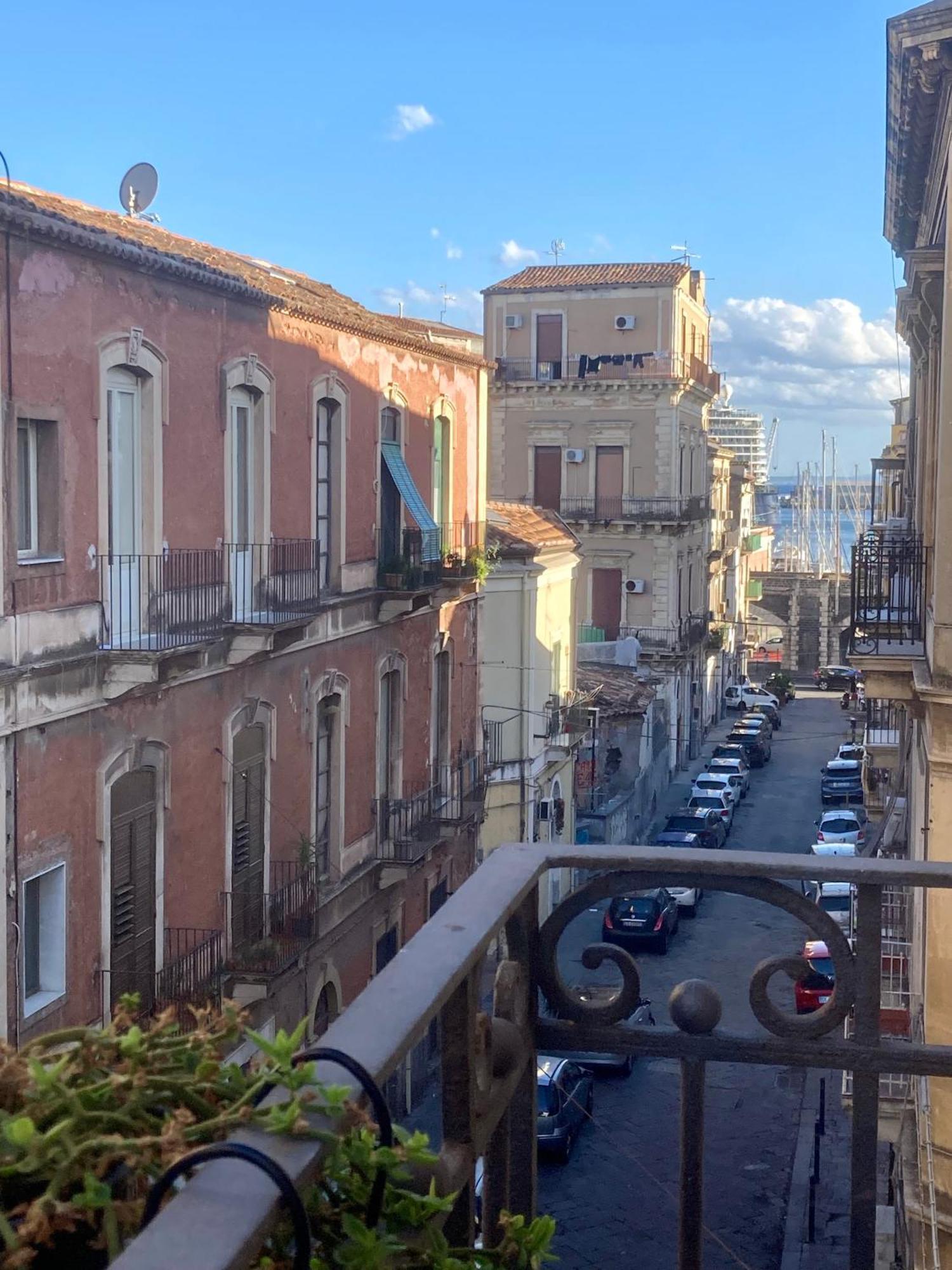 Civita Boutique *